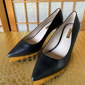 Louise Et Cie Lo-Jordyna Black Smooth Calf Leather Pointed Toe Kitten Heels SZ 7